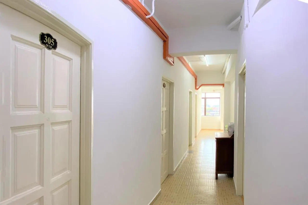 Oyo 89540 B Hotel Penang Bayan Lepas